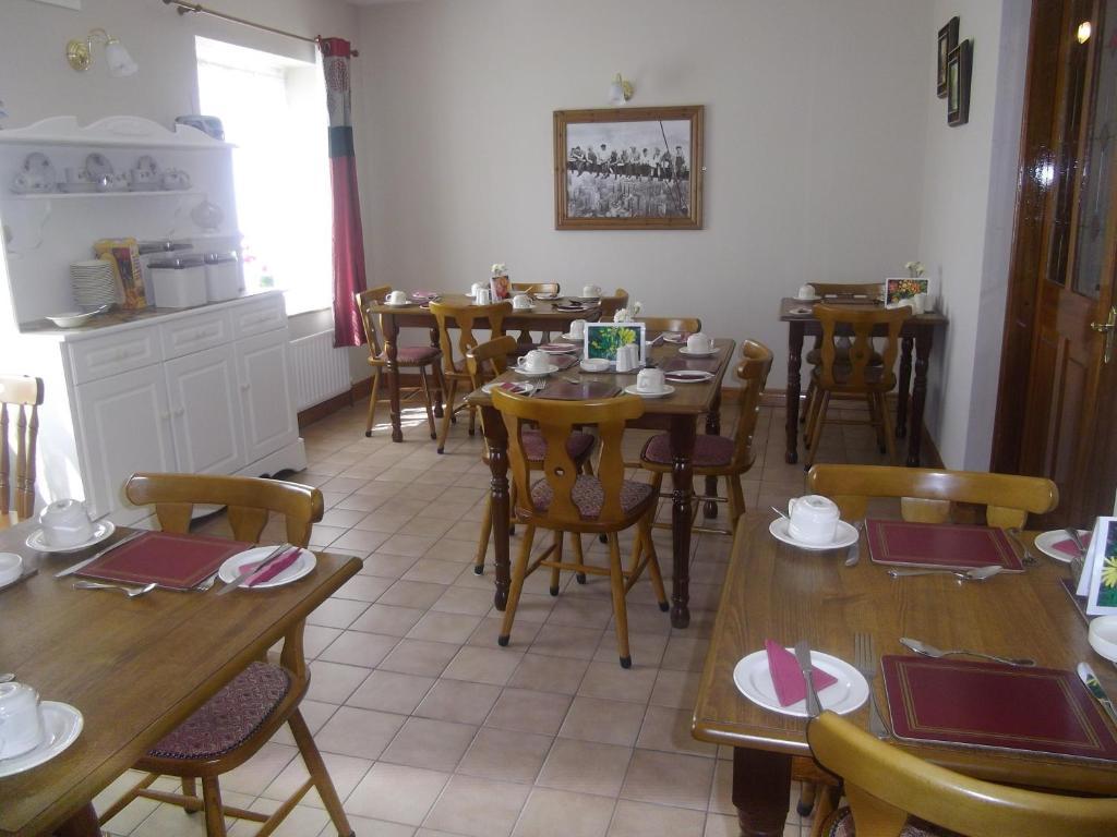 Quay West Ireland Bed & Breakfast Westport Bagian luar foto