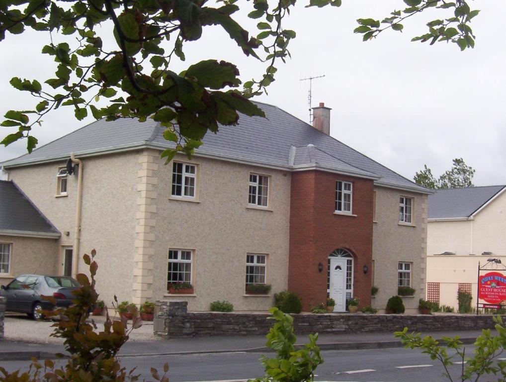 Quay West Ireland Bed & Breakfast Westport Bagian luar foto