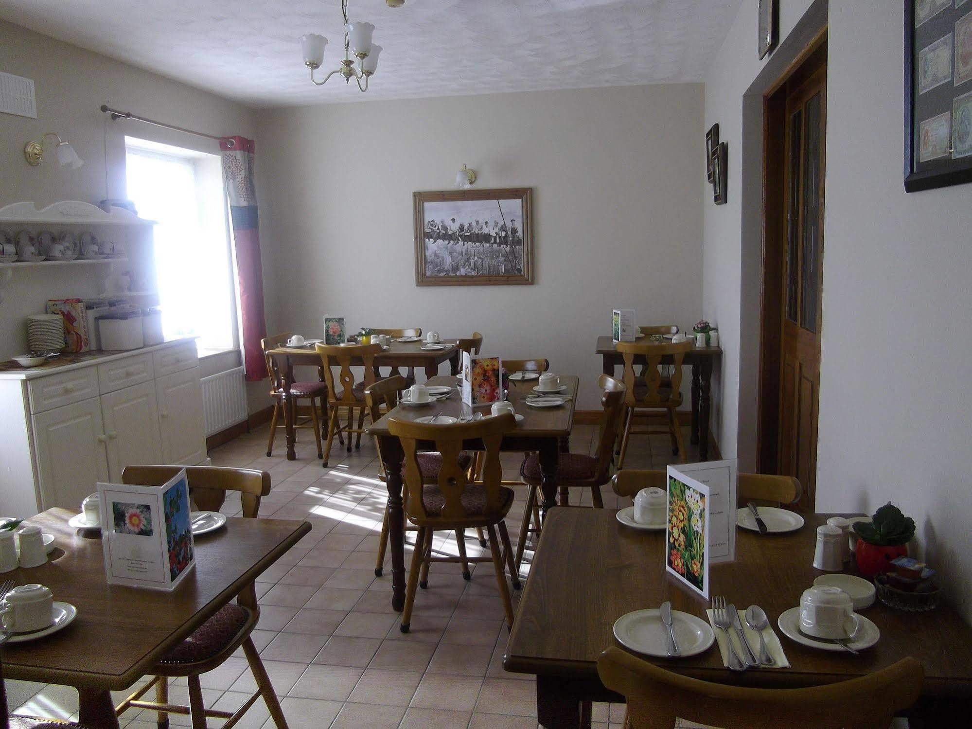 Quay West Ireland Bed & Breakfast Westport Bagian luar foto
